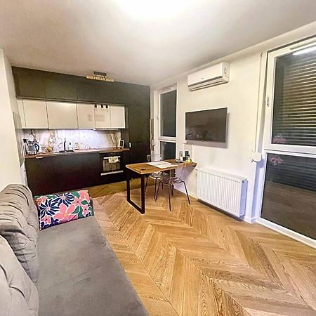 Garden Apartment Self Check-In - Bezkluczowy Dostep W 10 Minut O Kazdej Porze Kraków Exteriör bild